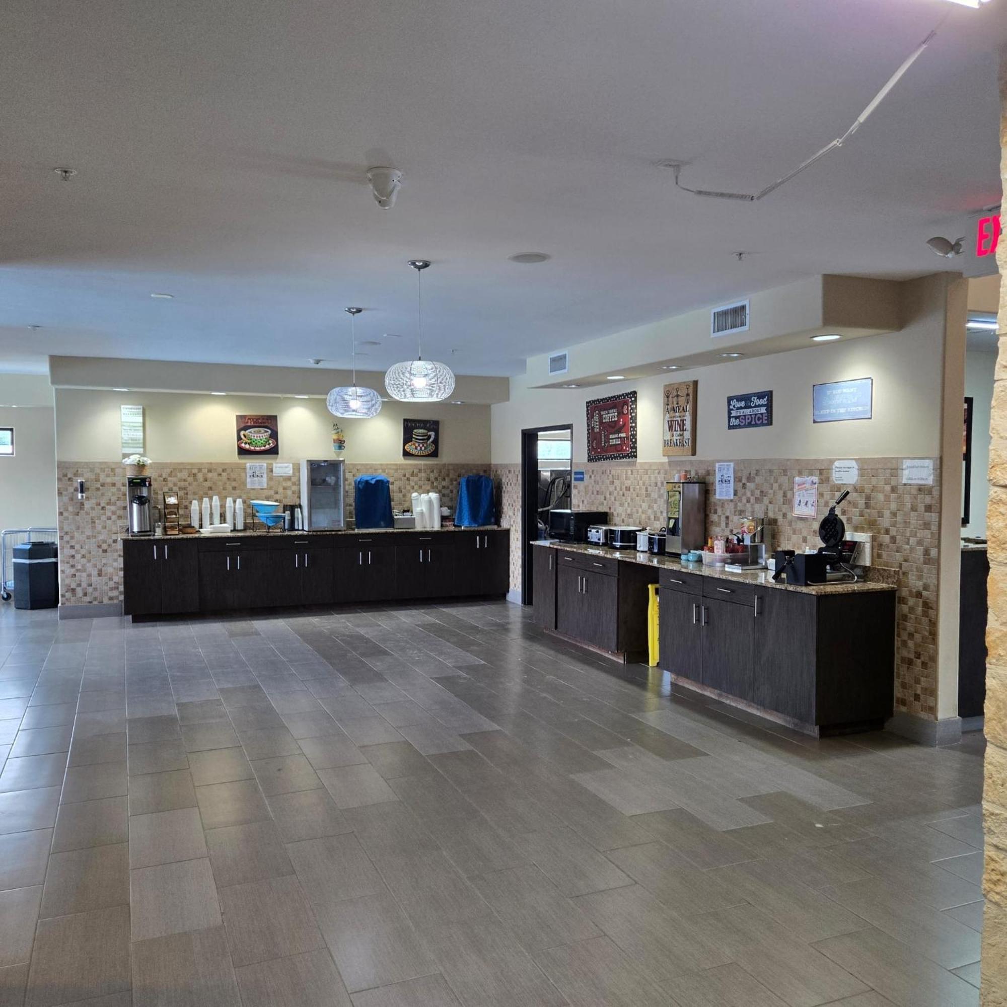 Karnes City Lodge Екстериор снимка